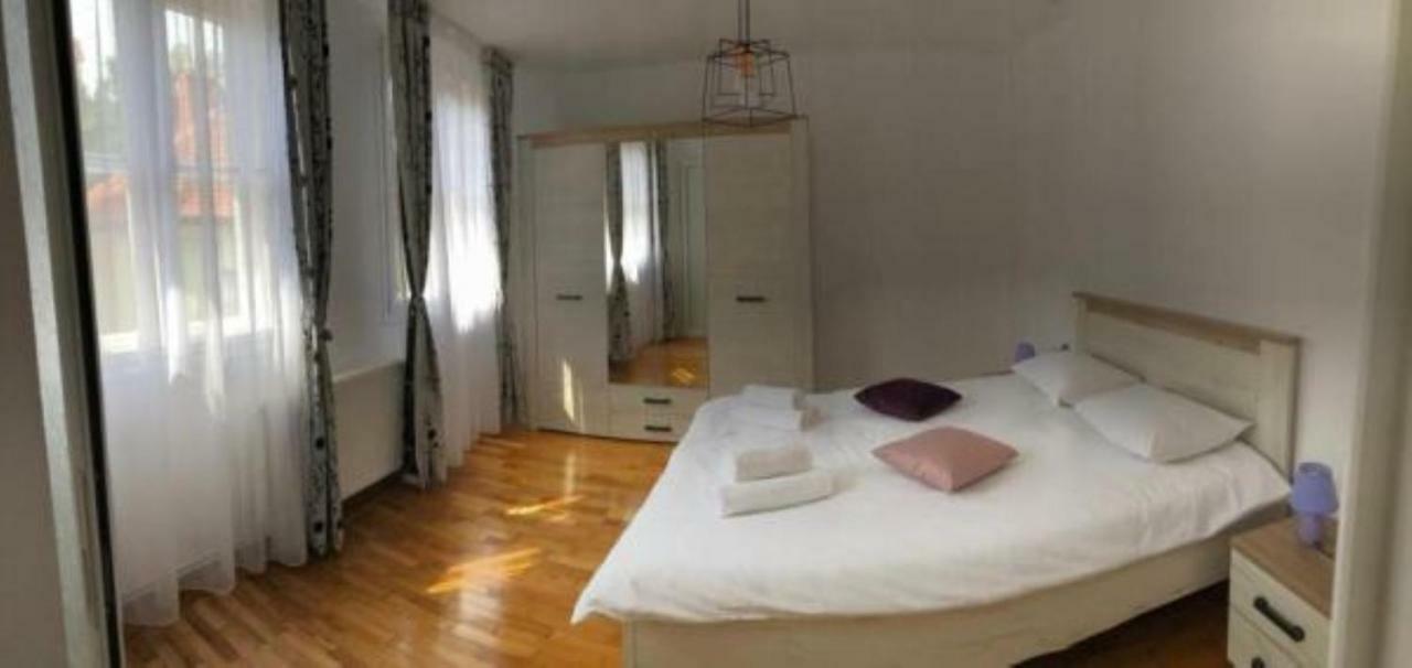 Casa Alise-Luise Apartment Brasov Exterior photo