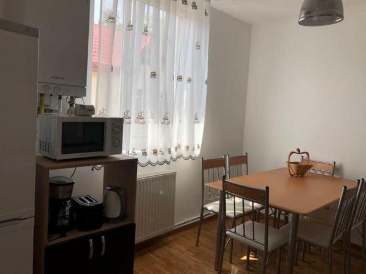 Casa Alise-Luise Apartment Brasov Exterior photo